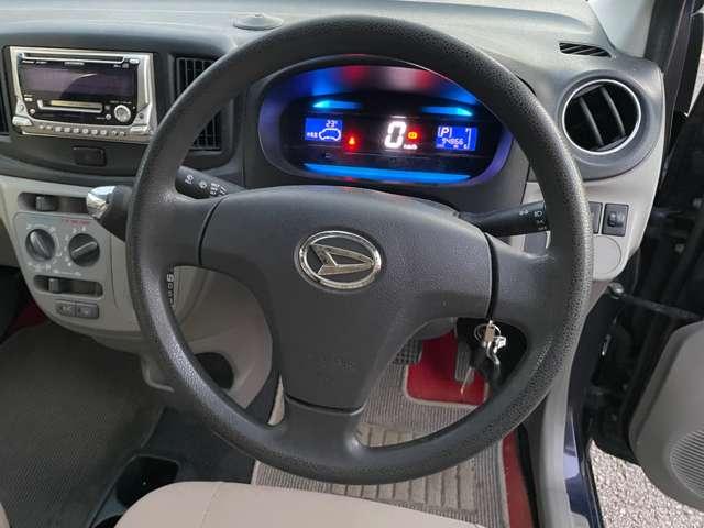 ミライース Ｘ　メモリアルエディション　衝突安全ボディ　パワステ　マニュアルエアコン　アイドリングストップシステム（10枚目）