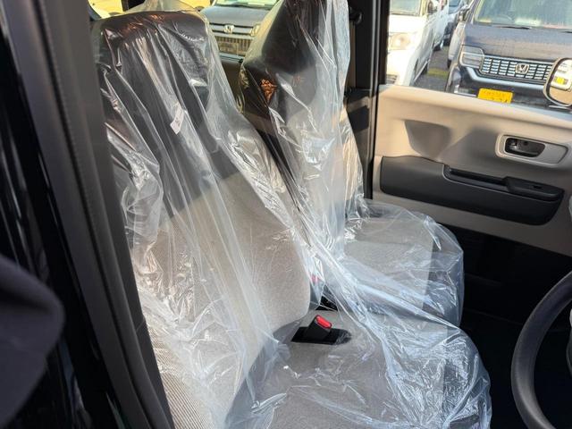 Ｎ－ＢＯＸ ベースグレード　ホンダセンシング　液晶メーター　オートライト　アダプティブクルーズコントロール　ＬＥＤヘッドライト　スマートキーシステム　電子制御パーキングブレーキ　ＶＳＡ（横すべり抑制装置）　オートハイビーム（6枚目）