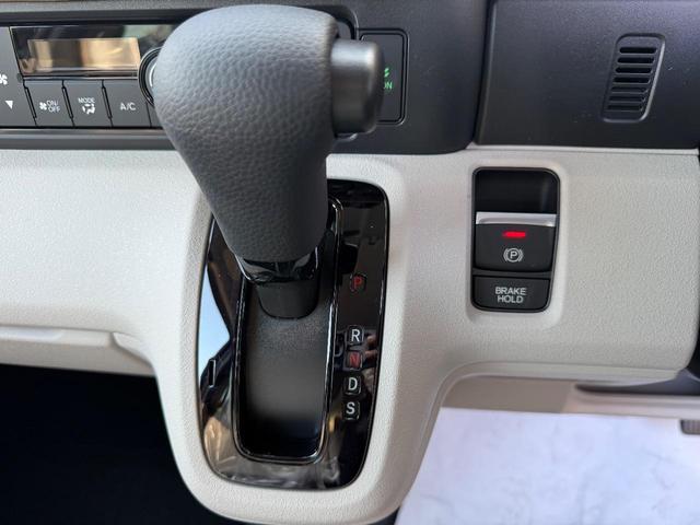 Ｎ－ＢＯＸ ベースグレード　ホンダセンシング　液晶メーター　オートライト　アダプティブクルーズコントロール　ＬＥＤヘッドライト　スマートキーシステム　電子制御パーキングブレーキ　ＶＳＡ（横すべり抑制装置）　オートハイビーム（20枚目）