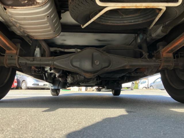 キャリイトラック ＫＣエアコン・パワステ　パートタイム　４ＷＤ　キャンピング　ディスプレイオーディオ　バックカメラ　Ｂｌｕｅｔｏｏｔｈ対応　デジタルインナーミラードラレコ　ＥＴＣ　サブバッテリー　社外キーレス　シンク　冷蔵庫　電子レンジ（7枚目）