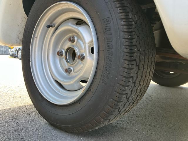 キャリイトラック ＫＣエアコン・パワステ　パートタイム　４ＷＤ　キャンピング　ディスプレイオーディオ　バックカメラ　Ｂｌｕｅｔｏｏｔｈ対応　デジタルインナーミラードラレコ　ＥＴＣ　サブバッテリー　社外キーレス　シンク　冷蔵庫　電子レンジ（10枚目）