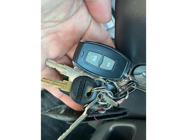 キャリイトラック ＫＣエアコン・パワステ　パートタイム　４ＷＤ　キャンピング　ディスプレイオーディオ　バックカメラ　Ｂｌｕｅｔｏｏｔｈ対応　デジタルインナーミラードラレコ　ＥＴＣ　サブバッテリー　社外キーレス　シンク　冷蔵庫　電子レンジ（22枚目）