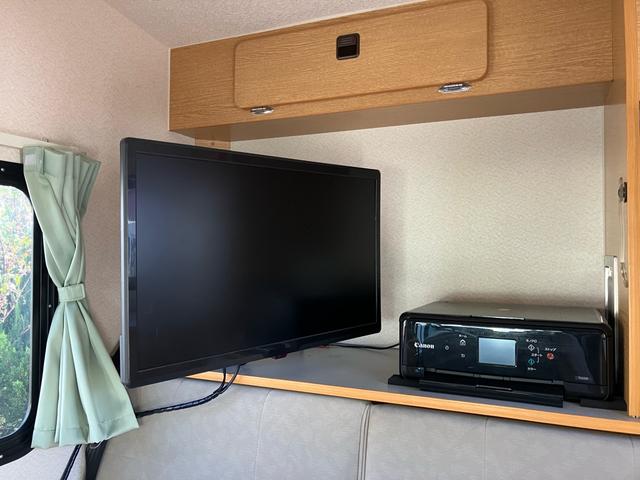 キャリイトラック ＫＣエアコン・パワステ　パートタイム　４ＷＤ　キャンピング　ディスプレイオーディオ　バックカメラ　Ｂｌｕｅｔｏｏｔｈ対応　デジタルインナーミラードラレコ　ＥＴＣ　サブバッテリー　社外キーレス　シンク　冷蔵庫　電子レンジ（45枚目）