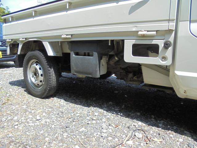 キャリイトラック ＫＣエアコン・パワステ　４ＷＤ（9枚目）