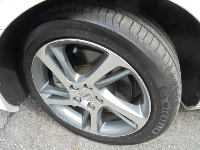 Ｖ４０ Ｄ４　モメンタム　ディーゼル（30枚目）