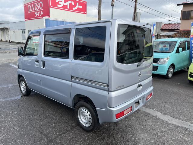 日産 ＮＶ１００クリッパーバン