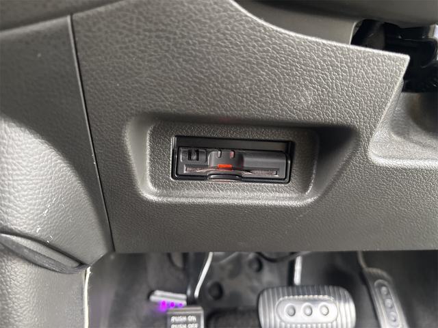 キューブ １５Ｘ　Ｖセレクション　ＥＴＣ　ＴＶ　スマートキー　ＣＶＴ　ＣＤ　ＤＶＤ再生　ＵＳＢ　ミュージックプレイヤー接続可　盗難防止システム　衝突安全ボディ　ＡＢＳ　エアコン　パワーステアリング　パワーウィンドウ　運転席エアバッグ（15枚目）