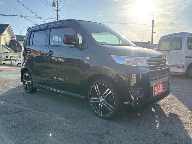 ワゴンRスティングレー X HID スマートキー 電動格納ミラー ベンチシート CVT 盗難防止システム ABS CD アルミホイール 衝突安全ボディ エアコン パワーステアリング パワーウィンドウ(3枚目)