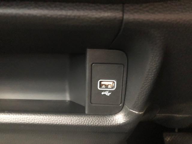 ＷＲ－Ｖ Ｚ＋　元試乗車ナビＢカメラフルセグＢｌｕｅｔｏｏｔｈ接続ＵＳＢ接続追突軽減ブレーキサイドカーテンエアバッグルーフレールＬＥＤヘッドライトフォグランプスマートキーオートエアコンホンダコネクト対応禁煙車（6枚目）