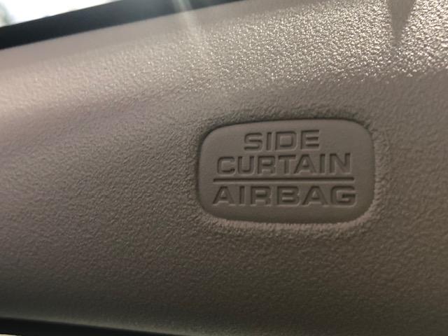 ＷＲ－Ｖ Ｚ＋　元試乗車ナビＢカメラフルセグＢｌｕｅｔｏｏｔｈ接続ＵＳＢ接続追突軽減ブレーキサイドカーテンエアバッグルーフレールＬＥＤヘッドライトフォグランプスマートキーオートエアコンホンダコネクト対応禁煙車（9枚目）