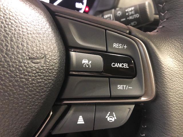 ＷＲ－Ｖ Ｚ＋　元試乗車ナビＢカメラフルセグＢｌｕｅｔｏｏｔｈ接続ＵＳＢ接続追突軽減ブレーキサイドカーテンエアバッグルーフレールＬＥＤヘッドライトフォグランプスマートキーオートエアコンホンダコネクト対応禁煙車（14枚目）