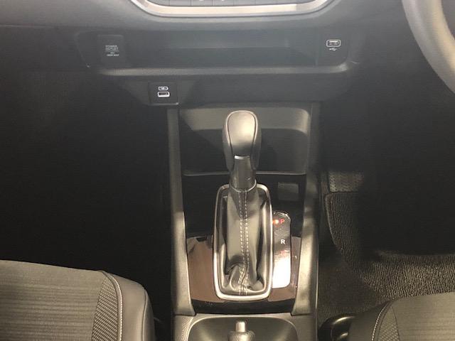 ＷＲ－Ｖ Ｚ＋　元試乗車ナビＢカメラフルセグＢｌｕｅｔｏｏｔｈ接続ＵＳＢ接続追突軽減ブレーキサイドカーテンエアバッグルーフレールＬＥＤヘッドライトフォグランプスマートキーオートエアコンホンダコネクト対応禁煙車（18枚目）