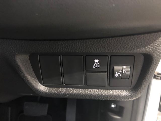 ＷＲ－Ｖ Ｚ＋　元試乗車ナビＢカメラフルセグＢｌｕｅｔｏｏｔｈ接続ＵＳＢ接続追突軽減ブレーキサイドカーテンエアバッグルーフレールＬＥＤヘッドライトフォグランプスマートキーオートエアコンホンダコネクト対応禁煙車（27枚目）