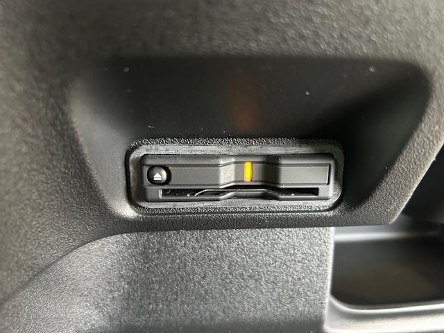 Ｎ－ＢＯＸカスタム ベースグレード　ナビＢカメラＥＴＣ両側電動スライドドアフルセグＤＶＤ再生Ｂｌｕｅｔｏｏｔｈ接続ＵＳＢ接続追突軽減ブレーキ電子パーキングオートブレーキホールドＬＥＤヘッドライトスマートキーシートヒーター禁煙車（8枚目）
