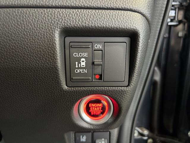 Ｎ－ＢＯＸカスタム Ｌ　ナビＢカメラＥＴＣ電子パーキングブレーキホールドフルセグＤＶＤ再生Ｂｌｕｅｔｏｏｔｈ接続ＵＳＢ接続追突軽減ブレーキアダクティブクルーズコントロールＬＥＤヘッドライトフォグランプシートヒーター禁煙車（9枚目）