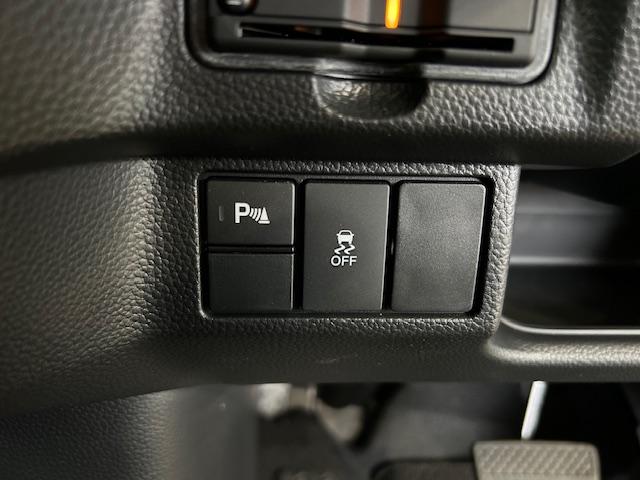 Ｎ－ＢＯＸカスタム Ｌ　ナビＢカメラＥＴＣ電子パーキングブレーキホールドフルセグＤＶＤ再生Ｂｌｕｅｔｏｏｔｈ接続ＵＳＢ接続追突軽減ブレーキアダクティブクルーズコントロールＬＥＤヘッドライトフォグランプシートヒーター禁煙車（30枚目）