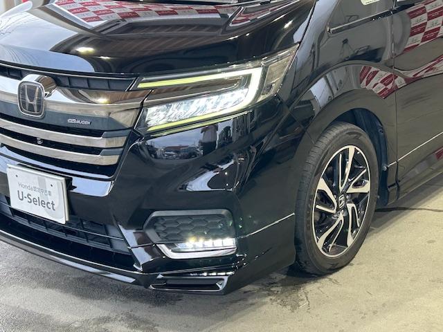 ステップワゴンスパーダ スパーダ・クールスピリットホンダセンシング　無限エアロナビ全周囲カメラリア席モニターＥＴＣフルセグＤＶＤ再生Ｂｌｕｅｔｏｏｔｈ接続ＵＳＢ接続ＬＥＤヘッドライト追突軽減ブレーキ両側電動スライドドアＬＥＤヘッドライトフォグランプスマートキー禁煙車（3枚目）
