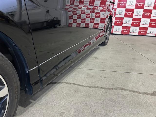 ステップワゴンスパーダ スパーダ・クールスピリットホンダセンシング　無限エアロナビ全周囲カメラリア席モニターＥＴＣフルセグＤＶＤ再生Ｂｌｕｅｔｏｏｔｈ接続ＵＳＢ接続ＬＥＤヘッドライト追突軽減ブレーキ両側電動スライドドアＬＥＤヘッドライトフォグランプスマートキー禁煙車（4枚目）