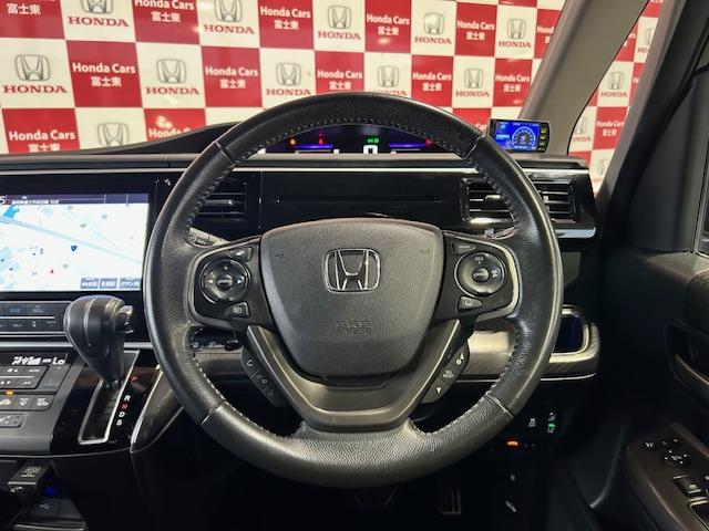 ステップワゴンスパーダ スパーダ・クールスピリットホンダセンシング　無限エアロナビ全周囲カメラリア席モニターＥＴＣフルセグＤＶＤ再生Ｂｌｕｅｔｏｏｔｈ接続ＵＳＢ接続ＬＥＤヘッドライト追突軽減ブレーキ両側電動スライドドアＬＥＤヘッドライトフォグランプスマートキー禁煙車（17枚目）