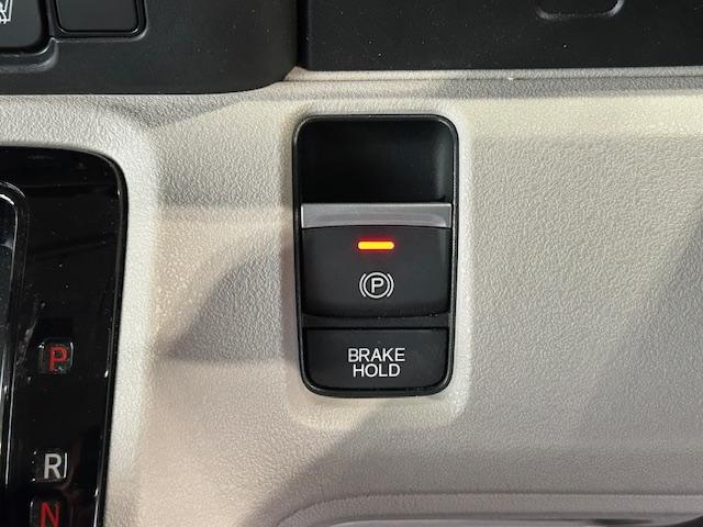 Ｎ－ＢＯＸ ベースグレード　ワンオーナー禁煙車ナビＢカメラＥＴＣ３カメラドラレコフルセグＤＶＤ再生Ｂｌｕｅｔｏｏｔｈ接続ＵＳＢ接続ＬＥＤヘッドライト追突軽減ブレーキオートブレーキホールドスマートキー２個両側電動スライドドア（19枚目）