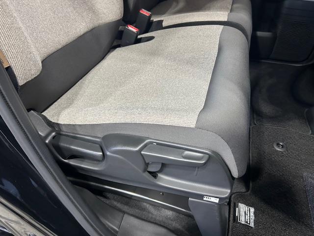 Ｎ－ＢＯＸ ベースグレード　ワンオーナー禁煙車ナビＢカメラＥＴＣ３カメラドラレコフルセグＤＶＤ再生Ｂｌｕｅｔｏｏｔｈ接続ＵＳＢ接続ＬＥＤヘッドライト追突軽減ブレーキオートブレーキホールドスマートキー２個両側電動スライドドア（31枚目）