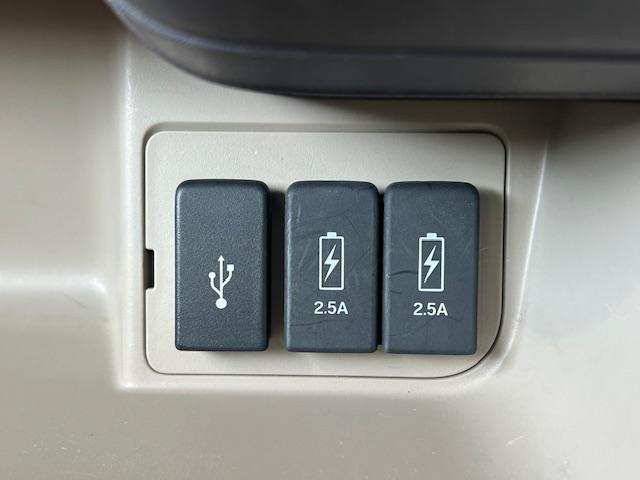 Ｎ－ＢＯＸ Ｇ・ＥＸホンダセンシング　ナビＢカメラＥＴＣ前後ドラレコフルセグＤＶＤ再生Ｂｌｕｅｔｏｏｔｈ接続ＵＳＢ接続追突軽減ブレーキアダクティブクルーズコントロールスマートキー２個サイドカーテンエアバッグ両側電動スライドドア禁煙車（6枚目）