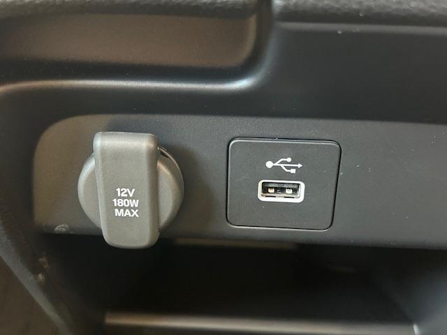 フリード エアーEX 元試乗車ナビBカメラフルセグBluetooth接続USB接続追突軽減ブレーキ電子パーキングオートブレーキホールドブラインドスポットインフォメーションLEDヘッドライト両側電動スライドドアスマートキー(5枚目)