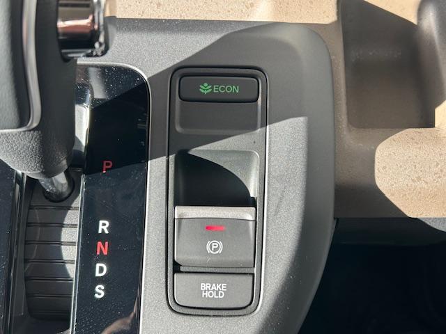 フリード エアーEX 元試乗車ナビBカメラフルセグBluetooth接続USB接続追突軽減ブレーキ電子パーキングオートブレーキホールドブラインドスポットインフォメーションLEDヘッドライト両側電動スライドドアスマートキー(9枚目)