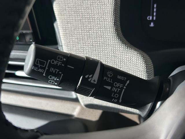 フリード エアーEX 元試乗車ナビBカメラフルセグBluetooth接続USB接続追突軽減ブレーキ電子パーキングオートブレーキホールドブラインドスポットインフォメーションLEDヘッドライト両側電動スライドドアスマートキー(18枚目)