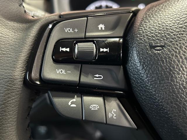 ＷＲ－Ｖ Ｚブラックスタイル　元試乗車ナビＢカメラフルセグＢｌｕｅｔｏｏｔｈ接続ＵＳＢ接続追突軽減ブレーキサイドカーテンエアバッグパドルシフトＬＥＤヘッドライトフォグランプスマートキー２個アダクティブクルーズコントロール禁煙車（12枚目）