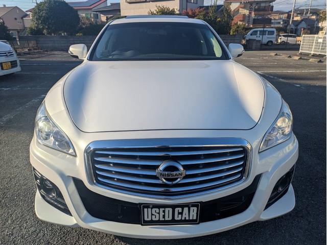 シーマ ハイブリッド　ＶＩＰ　Ｇ　サンルーフ　黒本革パワーシート　シートベンチレーション　メーカーナビ　ＴＶ　Ｂカメラ　ＥＴＣ　セキュリティ　ＢＯＳＥサラウンドシステム（9枚目）