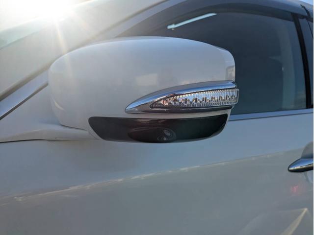 シーマ ハイブリッド　ＶＩＰ　Ｇ　サンルーフ　黒本革パワーシート　シートベンチレーション　メーカーナビ　ＴＶ　Ｂカメラ　ＥＴＣ　セキュリティ　ＢＯＳＥサラウンドシステム（19枚目）