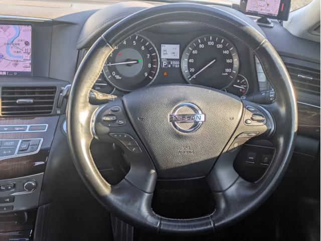 シーマ ハイブリッド　ＶＩＰ　Ｇ　サンルーフ　黒本革パワーシート　シートベンチレーション　メーカーナビ　ＴＶ　Ｂカメラ　ＥＴＣ　セキュリティ　ＢＯＳＥサラウンドシステム（24枚目）