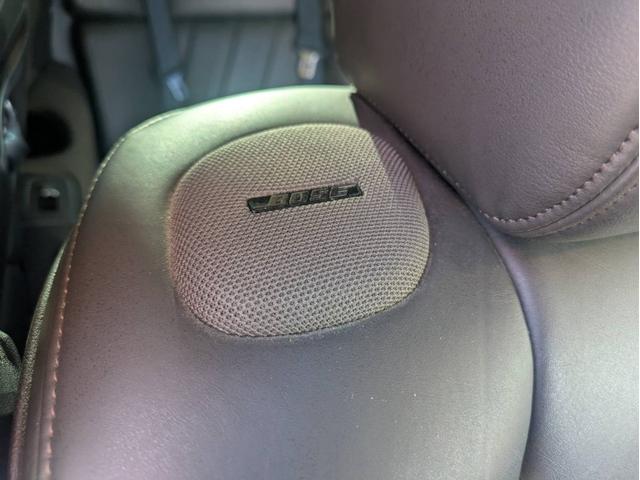 シーマ ハイブリッド　ＶＩＰ　Ｇ　サンルーフ　黒本革パワーシート　シートベンチレーション　メーカーナビ　ＴＶ　Ｂカメラ　ＥＴＣ　セキュリティ　ＢＯＳＥサラウンドシステム（26枚目）