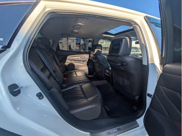 シーマ ハイブリッド　ＶＩＰ　Ｇ　サンルーフ　黒本革パワーシート　シートベンチレーション　メーカーナビ　ＴＶ　Ｂカメラ　ＥＴＣ　セキュリティ　ＢＯＳＥサラウンドシステム（32枚目）