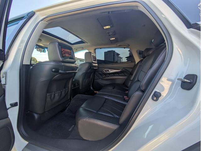 シーマ ハイブリッド　ＶＩＰ　Ｇ　サンルーフ　黒本革パワーシート　シートベンチレーション　メーカーナビ　ＴＶ　Ｂカメラ　ＥＴＣ　セキュリティ　ＢＯＳＥサラウンドシステム（33枚目）