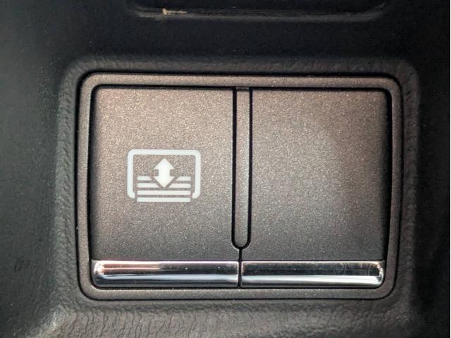 シーマ ハイブリッド　ＶＩＰ　Ｇ　サンルーフ　黒本革パワーシート　シートベンチレーション　メーカーナビ　ＴＶ　Ｂカメラ　ＥＴＣ　セキュリティ　ＢＯＳＥサラウンドシステム（44枚目）