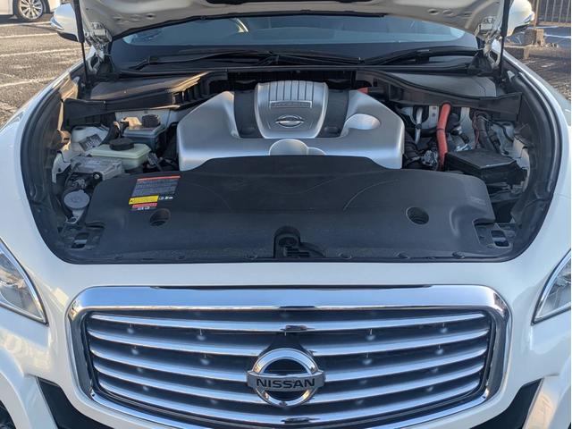 シーマ ハイブリッド　ＶＩＰ　Ｇ　サンルーフ　黒本革パワーシート　シートベンチレーション　メーカーナビ　ＴＶ　Ｂカメラ　ＥＴＣ　セキュリティ　ＢＯＳＥサラウンドシステム（50枚目）