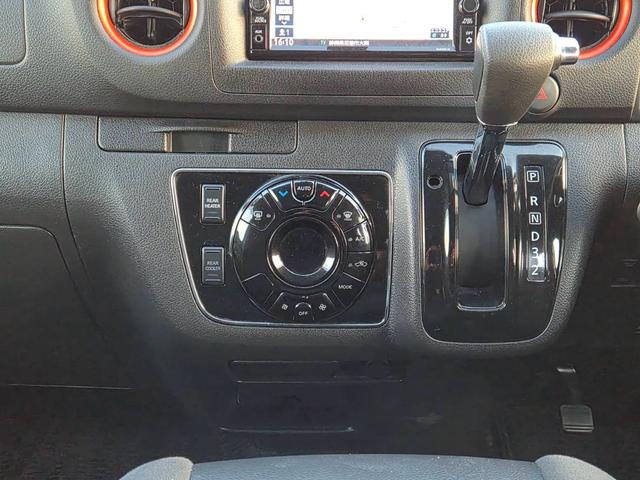 ＮＶ３５０キャラバンバン ロングプレミアムＧＸターボ　インテリジェントエマージェンシーブレーキ　エンジンプッシュスタート　スマートキー　パワースライドドア　ＬＥＤヘッドライト　ＬＥＤイルミネーショングリル　純正ナビ　ＤＴＶ　　　アラウンドビューモニター（21枚目）