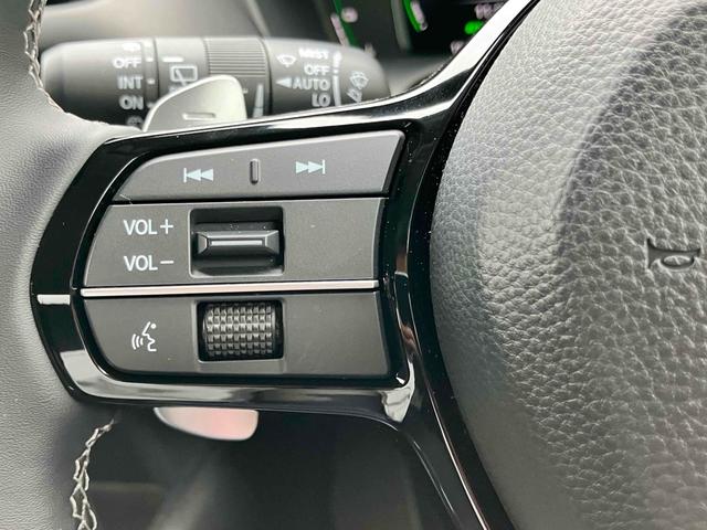 ＺＲ－Ｖ ｅ：ＨＥＶ　Ｘ　ＢＳＩ・後退出庫サポートレス　バックカメラ　オートクルーズコントロール　ナビ　オートライト　ＬＥＤヘッドライト　電動リアゲート　アルミホイール　スマートキー　電動格納ミラー　ＣＶＴ　ＣＤ　ＤＶＤ再生　ＵＳＢ　Ｂｌｕｅｔｏｏｔｈ（29枚目）
