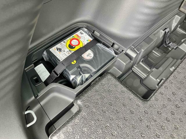 ＺＲ－Ｖ ｅ：ＨＥＶ　Ｘ　ＢＳＩ・後退出庫サポートレス　バックカメラ　オートクルーズコントロール　ナビ　オートライト　ＬＥＤヘッドライト　電動リアゲート　アルミホイール　スマートキー　電動格納ミラー　ＣＶＴ　ＣＤ　ＤＶＤ再生　ＵＳＢ　Ｂｌｕｅｔｏｏｔｈ（61枚目）