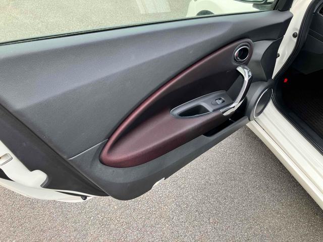 ＣＲ－Ｚ αマスターレーベル　【県外販売不可】ＥＴＣ　バックカメラ　ナビ　ＴＶ　オートクルーズコントロール　ＣＶＴ　パドルシフト　ＨＩＤ　スマートキー　電動格納ミラー　アルミホイール　ＥＳＣ　ＣＤ　ＤＶＤ再生　ＵＳＢ（42枚目）