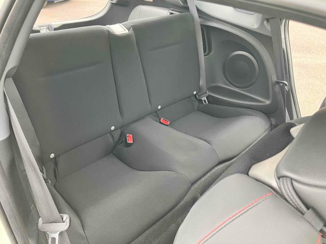 ＣＲ－Ｚ αマスターレーベル　【県外販売不可】ＥＴＣ　バックカメラ　ナビ　ＴＶ　オートクルーズコントロール　ＣＶＴ　パドルシフト　ＨＩＤ　スマートキー　電動格納ミラー　アルミホイール　ＥＳＣ　ＣＤ　ＤＶＤ再生　ＵＳＢ（53枚目）