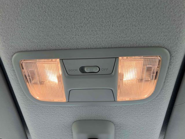 Ｎ－ＢＯＸカスタム Ｇ・Ｌパッケージ　両側スライド・片側電動　オートライト　ＨＩＤ　スマートキー　アイドリングストップ　電動格納ミラー　ベンチシート　ＣＶＴ　ＥＳＣ　チップアップシート　アルミホイール（37枚目）