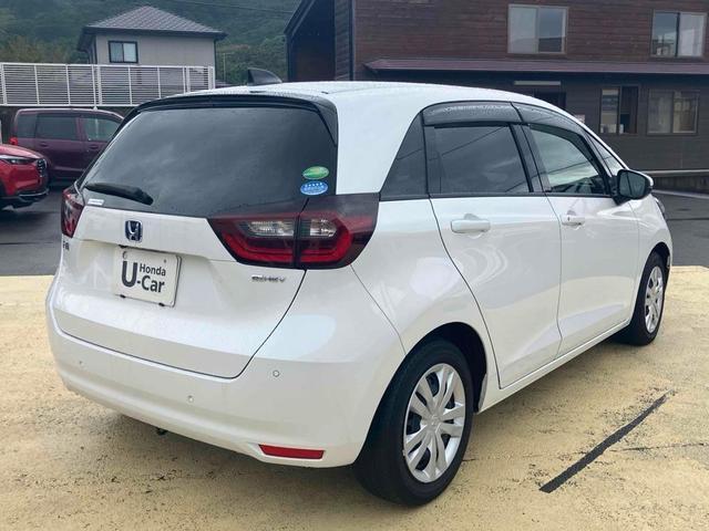 フィット ｅ：ＨＥＶホーム　ドライブレコーダー　ＥＴＣ　バックカメラ　ナビ　ＴＶ　クリアランスソナー　オートクルーズコントロール　レーンアシスト　衝突被害軽減システム　オートライト　ＬＥＤヘッドランプ　スマートキー（7枚目）