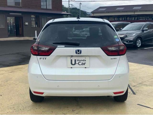 フィット ｅ：ＨＥＶホーム　ドライブレコーダー　ＥＴＣ　バックカメラ　ナビ　ＴＶ　クリアランスソナー　オートクルーズコントロール　レーンアシスト　衝突被害軽減システム　オートライト　ＬＥＤヘッドランプ　スマートキー（8枚目）