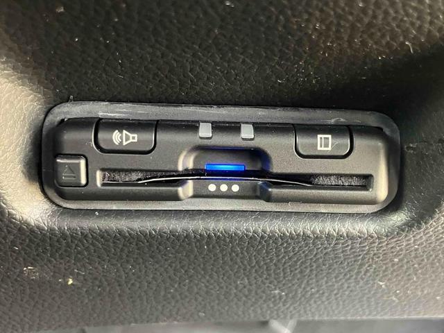 フィット ｅ：ＨＥＶホーム　ドライブレコーダー　ＥＴＣ　バックカメラ　ナビ　ＴＶ　クリアランスソナー　オートクルーズコントロール　レーンアシスト　衝突被害軽減システム　オートライト　ＬＥＤヘッドランプ　スマートキー（23枚目）