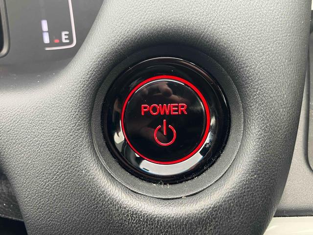 フィット ｅ：ＨＥＶホーム　ドライブレコーダー　ＥＴＣ　バックカメラ　ナビ　ＴＶ　クリアランスソナー　オートクルーズコントロール　レーンアシスト　衝突被害軽減システム　オートライト　ＬＥＤヘッドランプ　スマートキー（24枚目）