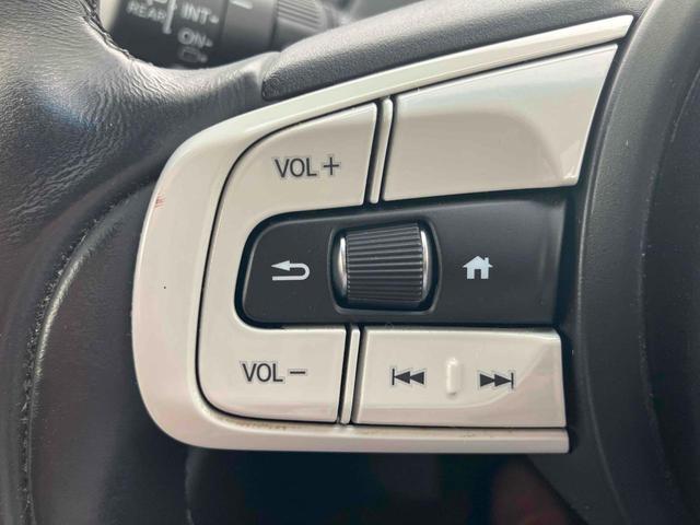 フィット ｅ：ＨＥＶホーム　ドライブレコーダー　ＥＴＣ　バックカメラ　ナビ　ＴＶ　クリアランスソナー　オートクルーズコントロール　レーンアシスト　衝突被害軽減システム　オートライト　ＬＥＤヘッドランプ　スマートキー（29枚目）