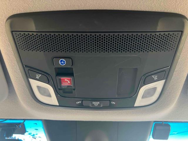 フィット ｅ：ＨＥＶホーム　ドライブレコーダー　ＥＴＣ　バックカメラ　ナビ　ＴＶ　クリアランスソナー　オートクルーズコントロール　レーンアシスト　衝突被害軽減システム　オートライト　ＬＥＤヘッドランプ　スマートキー（43枚目）